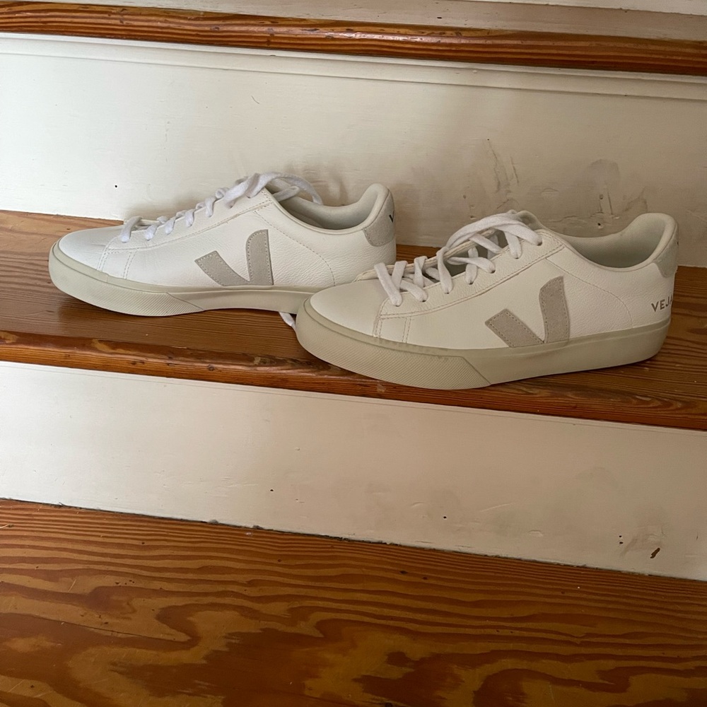 Vera size 41.